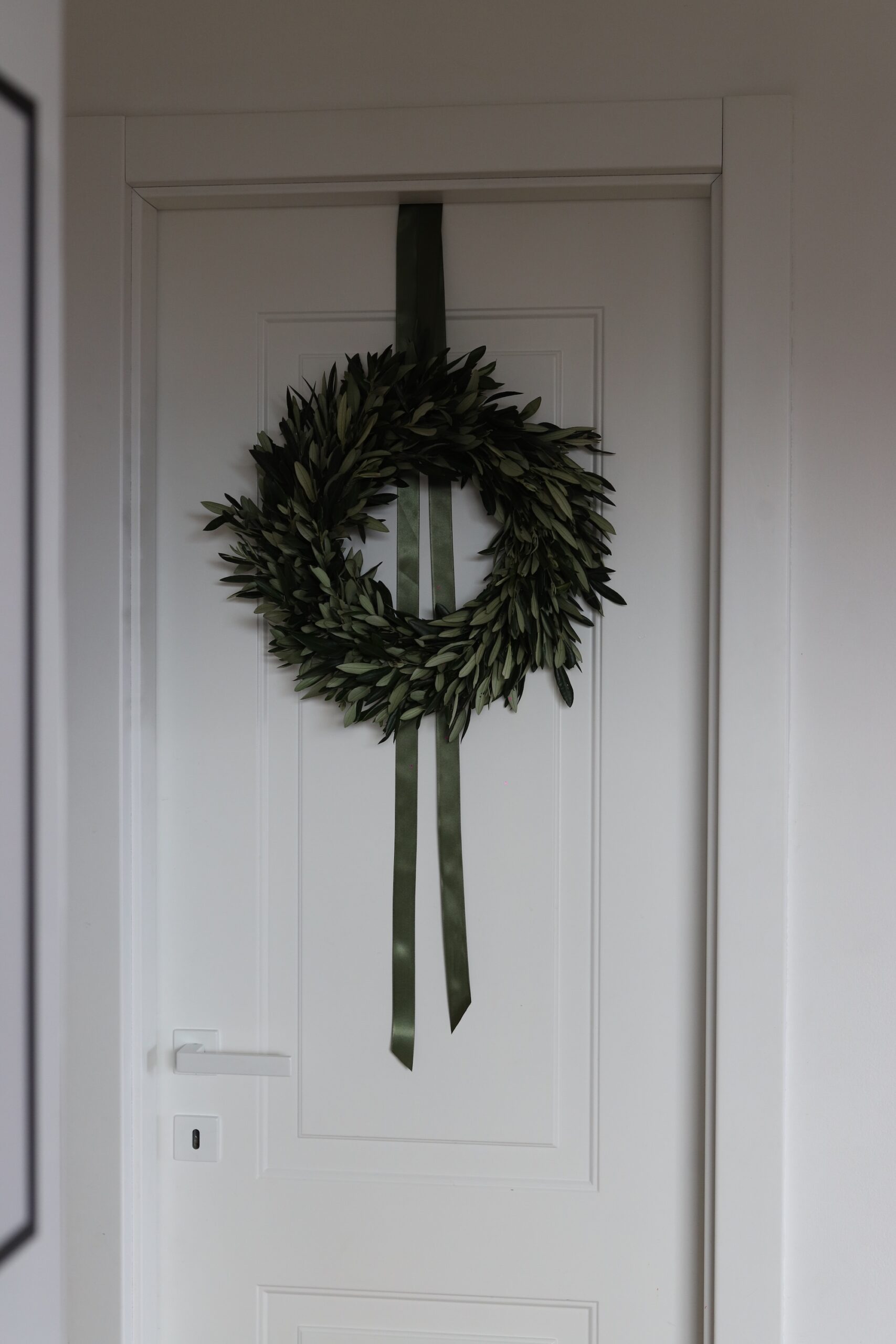 Uskrsni vijenac od masline + 4 drvena jaja - Slika 9